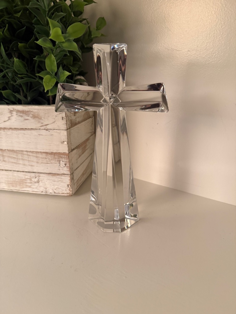 Teleflora Crystal Cross Bohemian 24% Lead Crystal   Made In Czech Republic